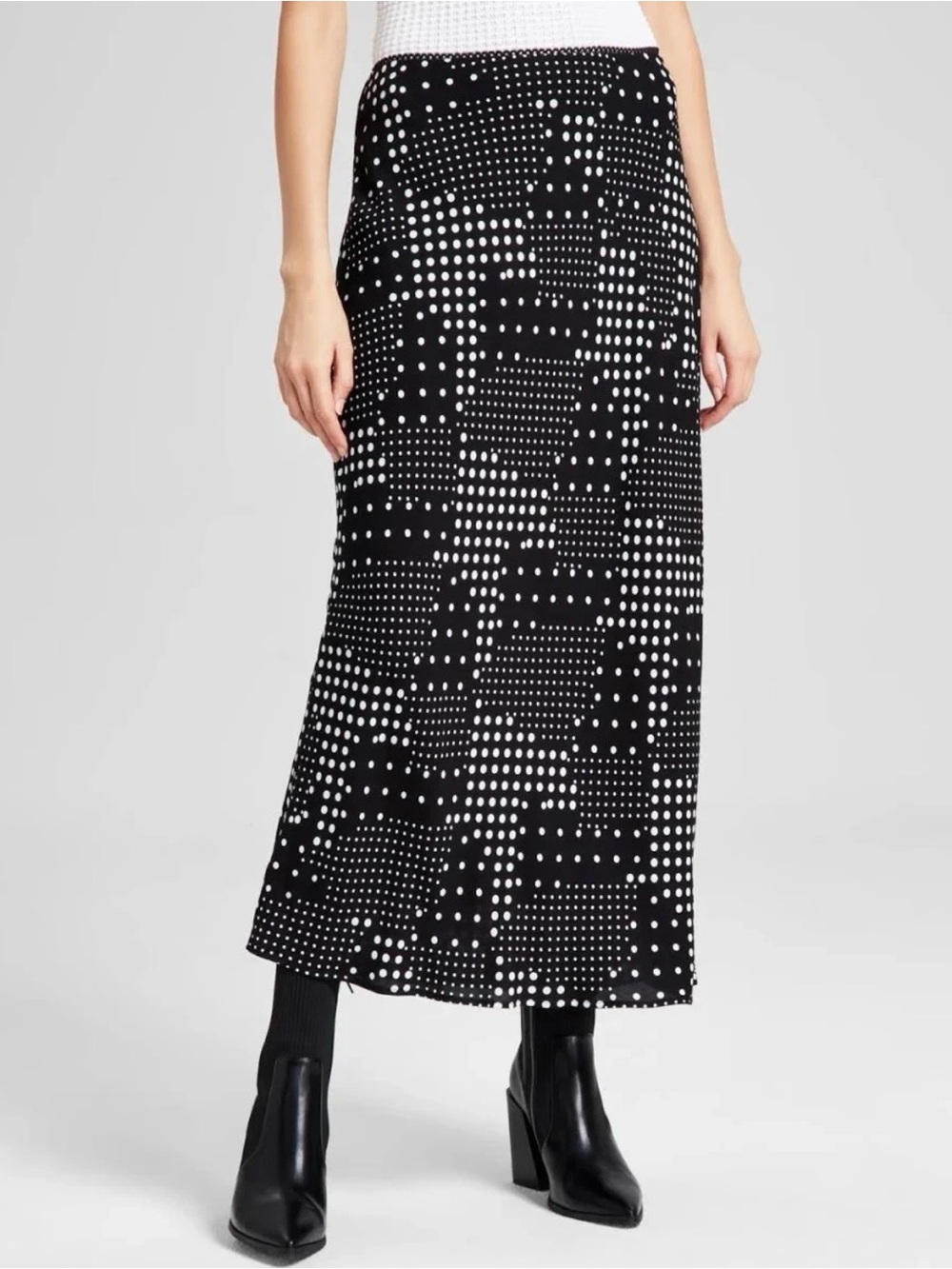 New And Now This Women's Printed Black & White Polka Dot Maxi Skirt Size Medium